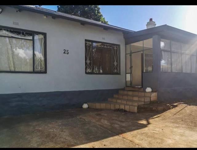 4 BEDROOM HOUSE FOR SALE IN KENSINGTON